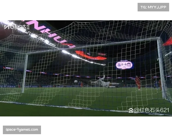 拉唐点球绝杀后跪地庆祝，上海申花客场逆转取胜